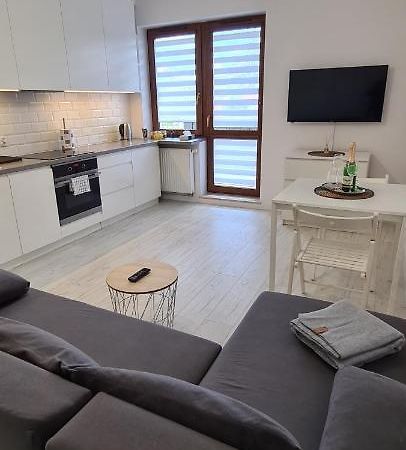 44 - Apartamenty Siedlce - Nowy Apartament W Centrum Przy Ul Czerwonego Krzyza מראה חיצוני תמונה