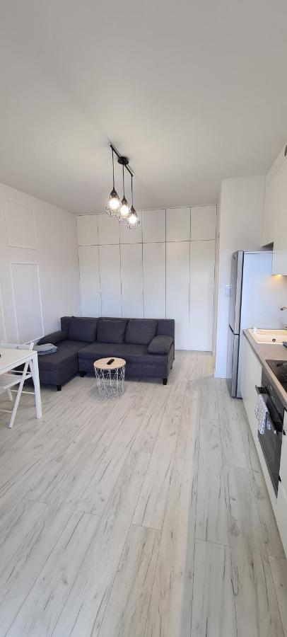 44 - Apartamenty Siedlce - Nowy Apartament W Centrum Przy Ul Czerwonego Krzyza מראה חיצוני תמונה